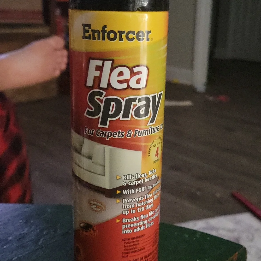 NWOT Flea spray